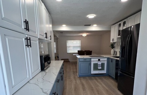 St. Petersburg - Clearwater House | House ~ Private pool! Pet friendly - Large backyard ~ 5 min from Gandy beach!