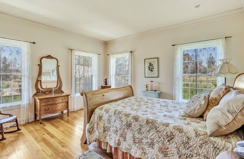 Redding Ridge House | House Rental Next to State Park