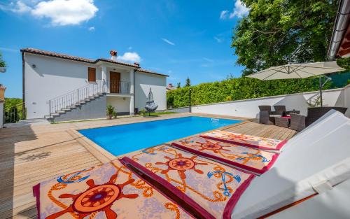 Lindar Villa | House Smoky with private pool and jacuzzi