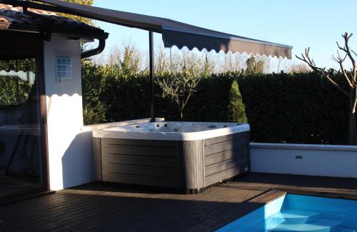Lindar Villa | House Smoky with private pool and jacuzzi