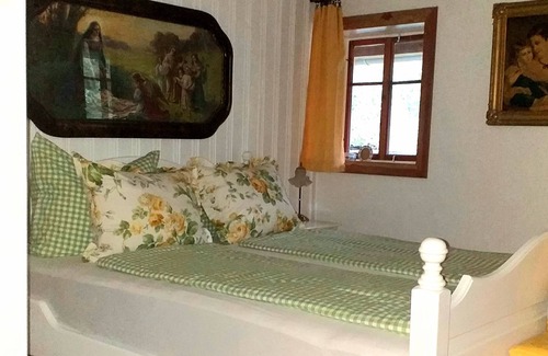 Jonsdorf Apartment | House to the old little train