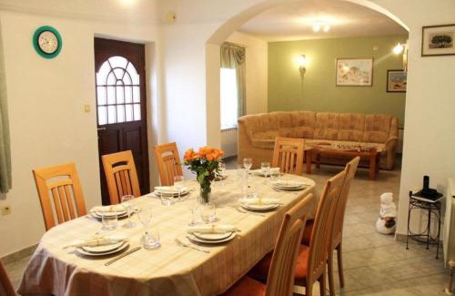 Dol House | House Toncica