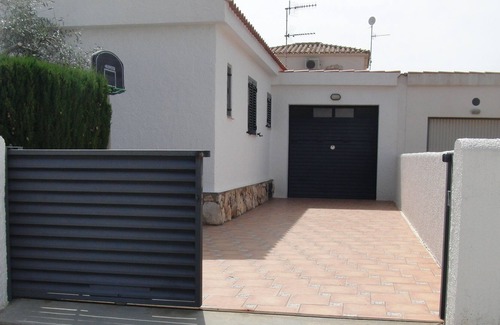 Cap Roig Villa | House / Villa - L´ampollaLuxury ApartmentHouse with garden