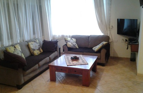 Shoshanat HaAmakim House | House / Villa - NetanyaHouse with garden