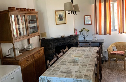 Pinseque Villa | House/Villa - Pinseque