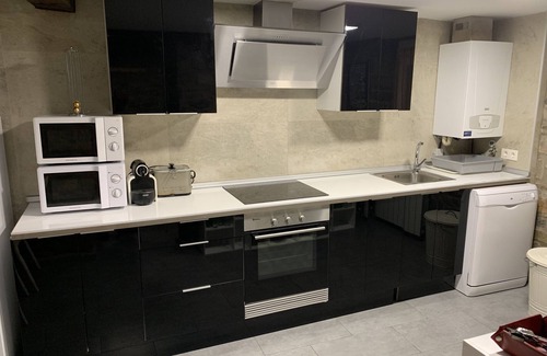 Biescas House | House with a different style for families and groups