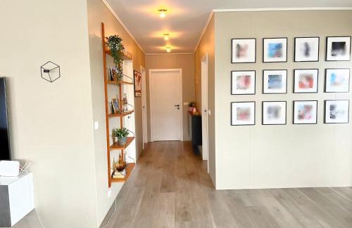 Arborg House | House with a hot tub