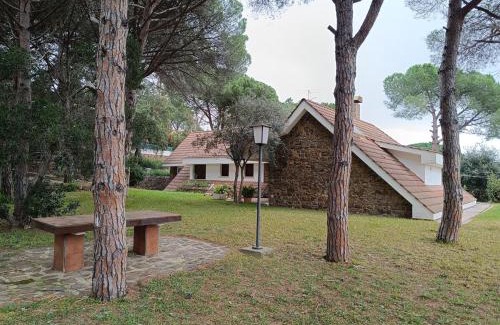 Calonge House | House with a large garden and a pool