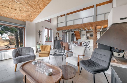 La Plaine-sur-Mer House | House with an extension for 11 at 800m from the sea