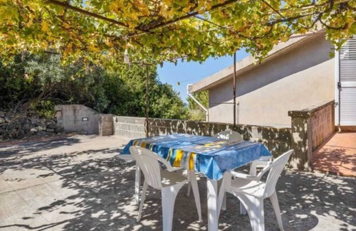 Porto Alabe Apartment | House with beautiful view 300 m. from the sea.