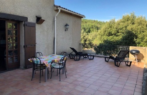 Esparron-de-Verdon House | House with characterHouse with character
