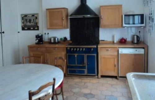 Bourgogne House | House with character overlooking the Loire with garden