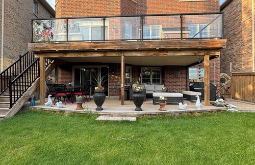 Brampton House | House with five bedrooms and 4.5 washroom on Steeles/financial drive