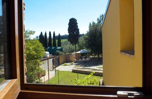 San Casciano in Val di Pesa House | House with garden CASAVACANZE B&T CHIANTI VACANZE