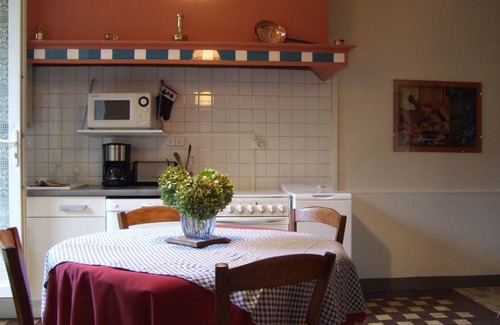 Bergerac House | House with garden not overlooked in Bergerac quiet