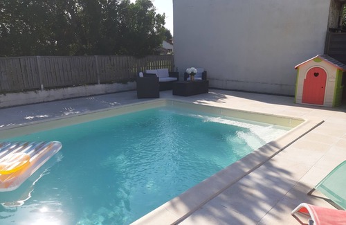 Merignac House | House with heated pool