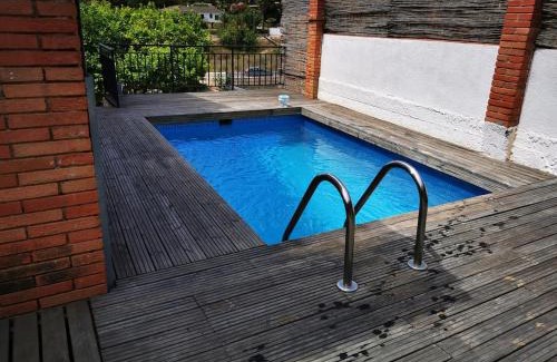 Creixell Apartment | House with outdoor spaces and pool