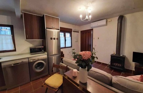 Piedralaves House | House with patio and fireplace in Piedralaves