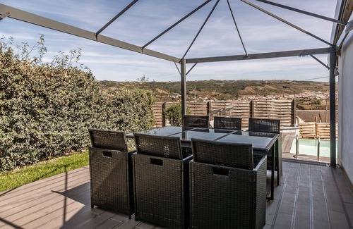 Bombarral House | House with pool and 2 bedrooms