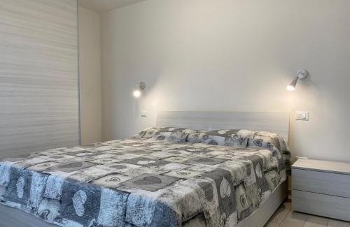 Camponogara Apartment | House with pool and park - Convenient for Venice and the sea!