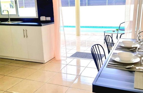 El Callejon House | House with private pool.