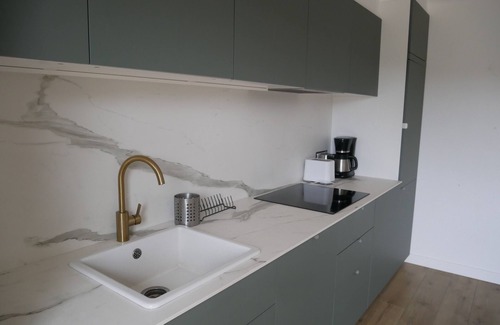 Gouesnach House | house with sea river view, with jacuzzi spa