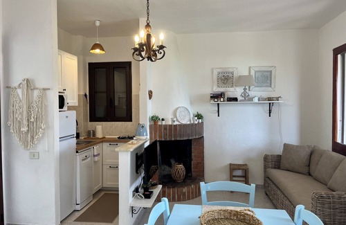 Santa Margherita di Pula House | House with sea views just 10 meters away from the beach