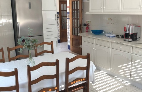 Marinhas House | House with swimming pool in the Minho Sleeps 6, 12 or 18 Persons