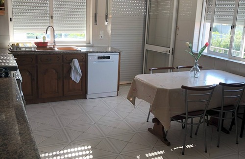 Marinhas House | House with swimming pool in the Minho Sleeps 6, 12 or 18 Persons