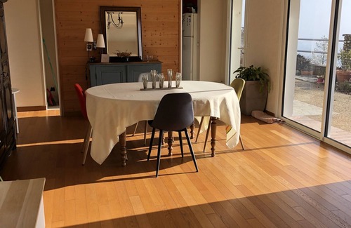 Rumilly House | House with SWIMMING POOL, 360° view of Les Bauges and Mont Blanc, near Annecy