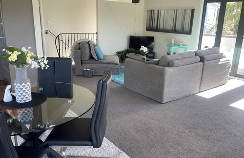 Torbay House | House with view and great location on North Shore