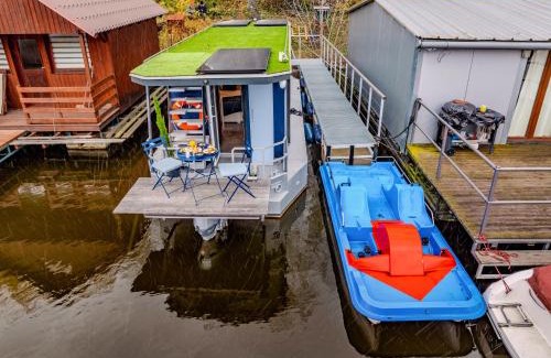 Smichov Boat Rental | Houseboat Prague with Paddle Boat -Sail, Explore and Relax