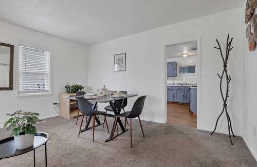 Columbus House | Housepitality - Ranch House with 3 Bedrooms