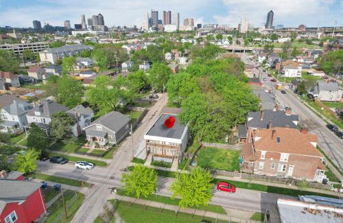 West Columbus House | Housepitality - The Urban Roost 2 - Location