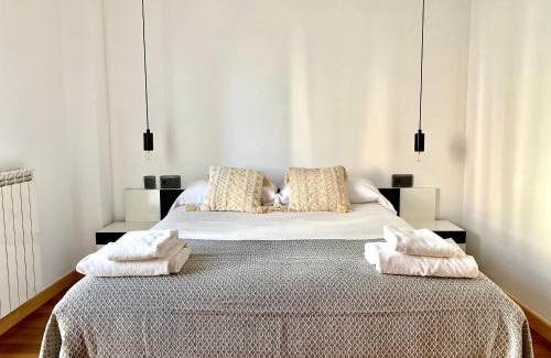 Leon Apartment | Housingleón - Centro con dos plazas de garaje