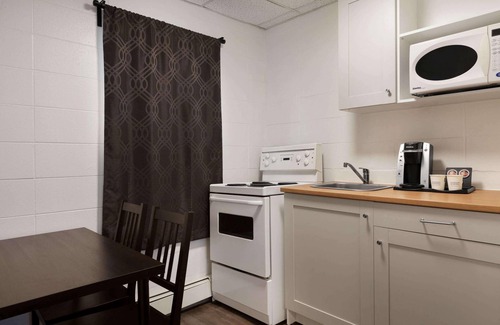 Grande Prairie Hotel | Howard Johnson by Wyndham Grande Prairie