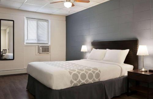 Grande Prairie Hotel | Howard Johnson by Wyndham Grande Prairie