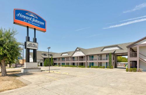San Marcos Hotel | Howard Johnson by Wyndham San Marcos
