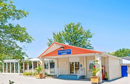 Lindsay Hotel | Howard Johnson by Wyndham Lindsay
