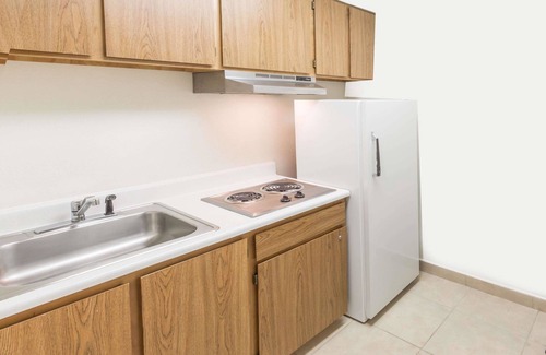 Roseburg Hotel | Howard Johnson by Wyndham Roseburg