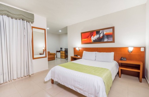 El Prado Hotel | Howard Johnson Hotel Versalles Barranquilla