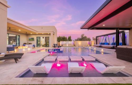 Paradise Valley Ranchos House | HoZho Estate on Harmony