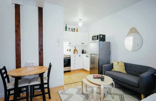 De Lorimier Apartment | HRésidences: Cozy Studio in the Plateau Mont Royal