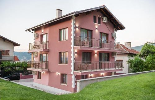 Sapareva Banya House | Hrisi&Kris