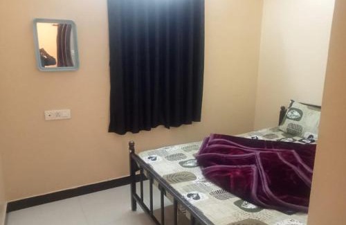 Thalayathimund Hotel | HRS Budget Rooms