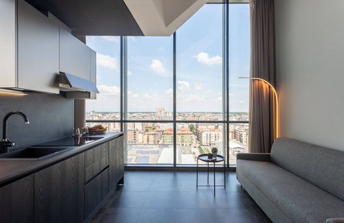 Mestre Apartment | Htm Tower - 1002 Executive by Halldis