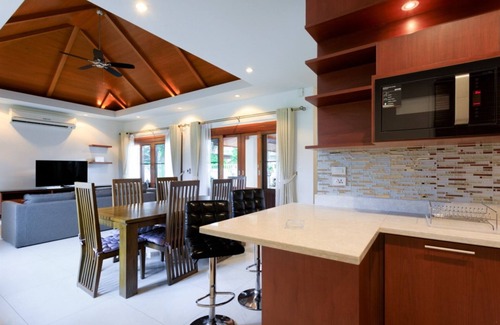 Hua Hin Villa | Hua Hin Luxury Bali Villa with private pool and BBQ, 4 bedrms, 3 bath, sleeps 8