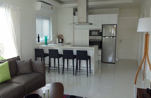 Hua Hin Villa | Hua Hin modern pool villa 2 bedrooms 2 bathrooms