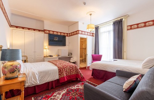 Dover House | Hubert House Guesthouse