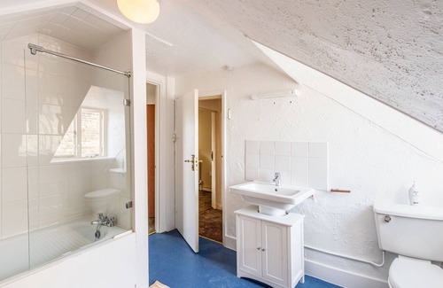 Dover House | Hubert House Guesthouse